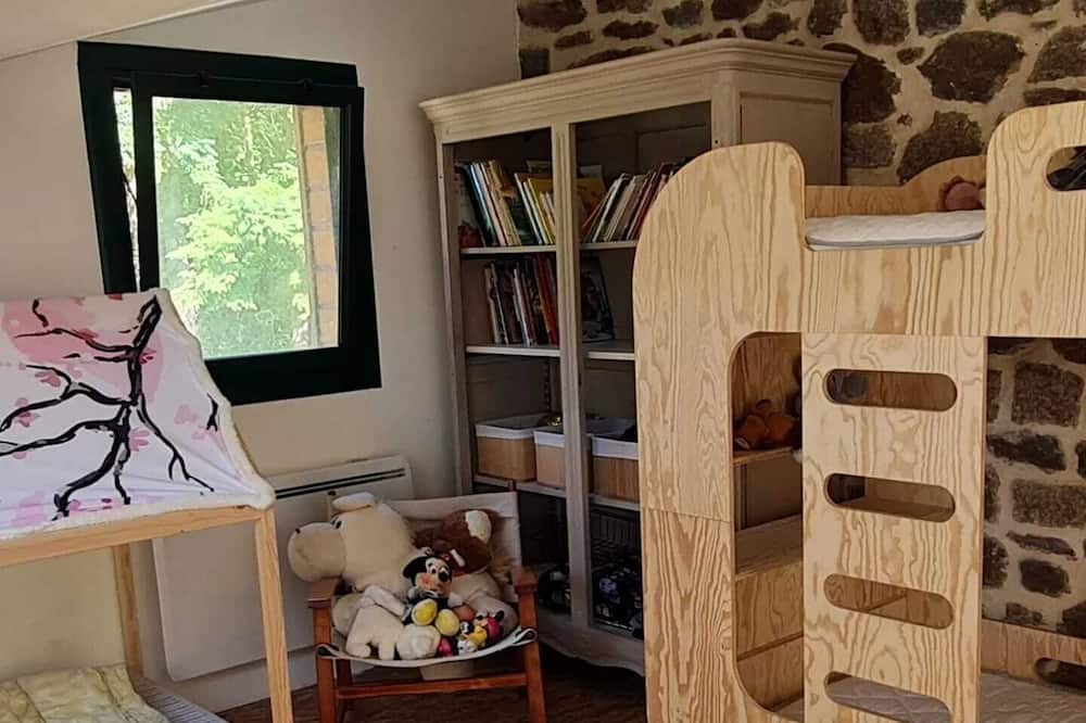 Photo of Bedroom in Saint-Pierre-de-Plesguen
