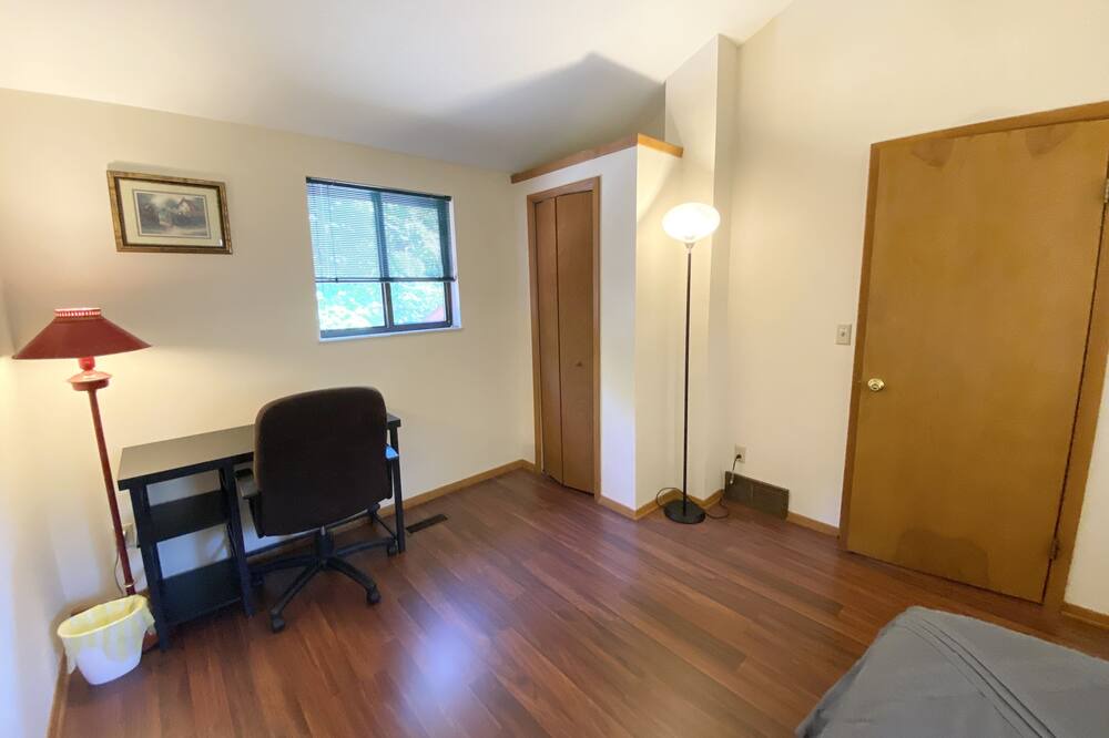 Photo of Bedroom in Cleveland Heights
