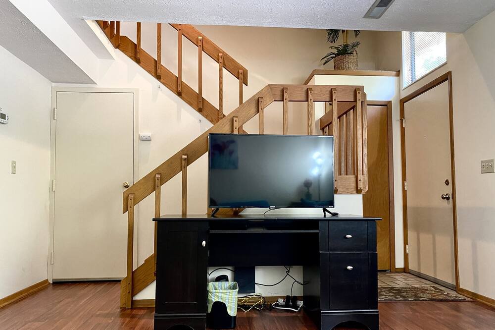 Photo of Bedroom in Cleveland Heights