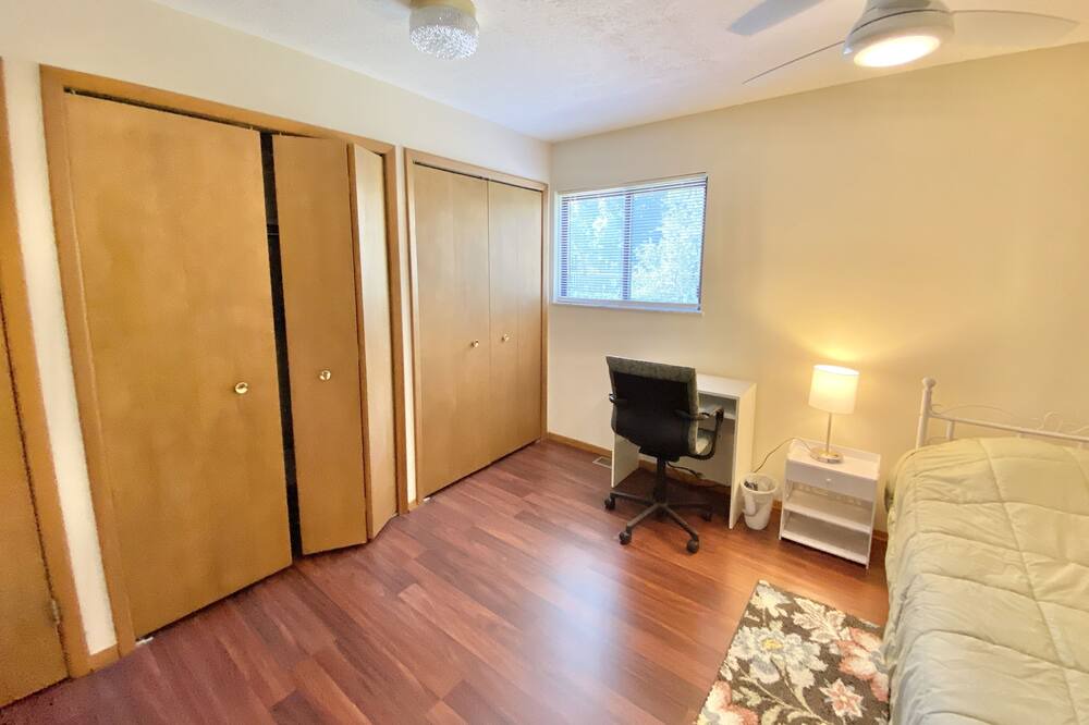 Photo of Bedroom in Cleveland Heights