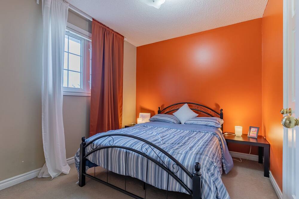 Photo of Bedroom in Barrie