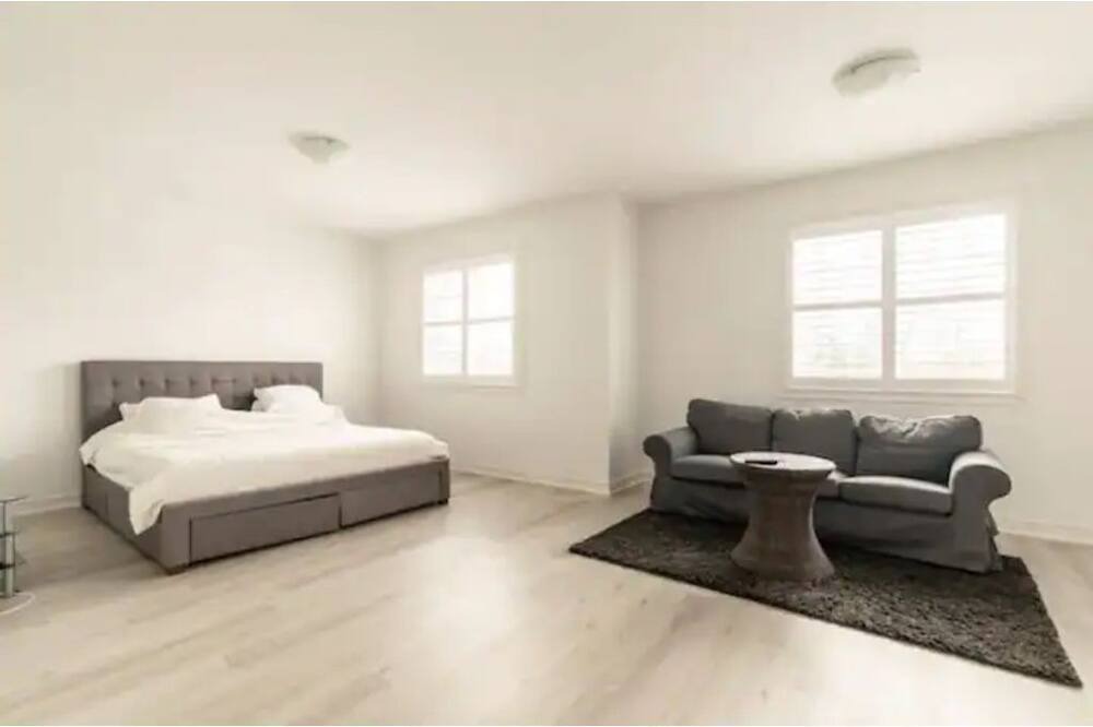 Photo of Bedroom in Oshawa