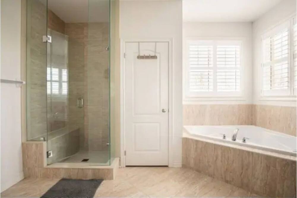Photo of Bathroom in Oshawa