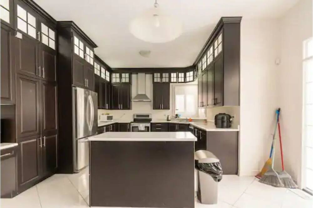 Photo of Kitchen in Oshawa