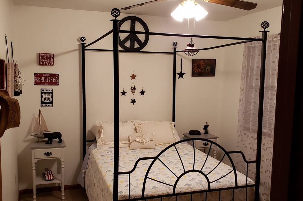 Photo of Bedroom in De Lancey