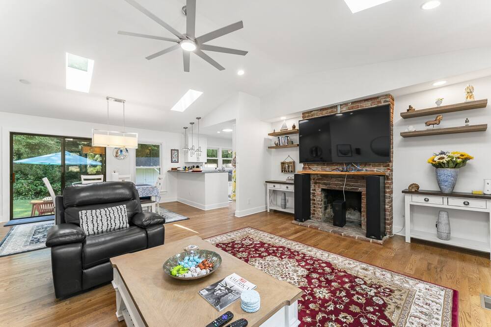 Photo of Livingroom in Lavista Park