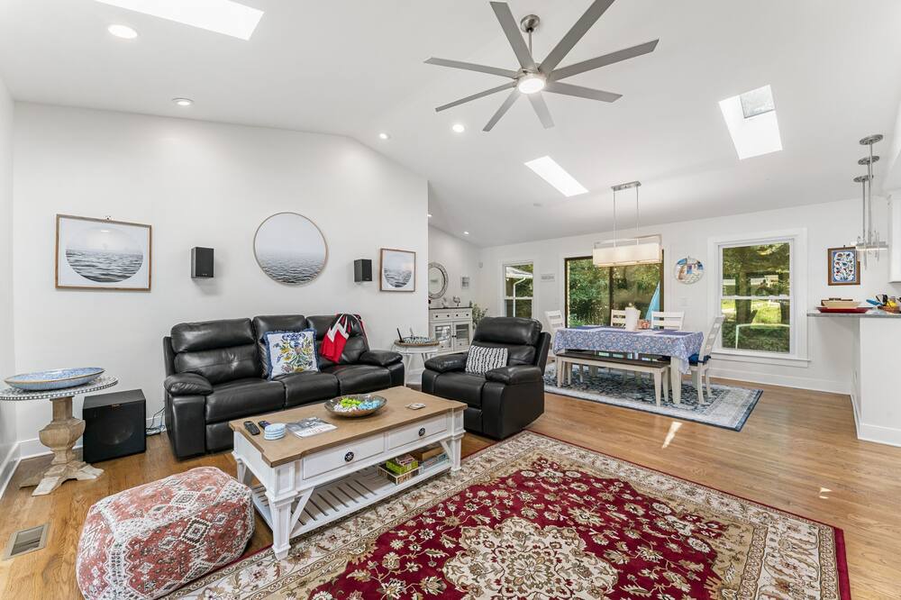 Photo of Livingroom in Lavista Park
