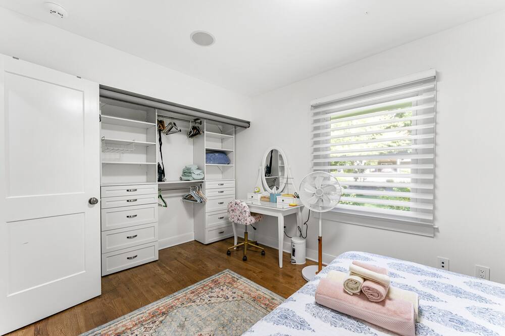 Photo of Bedroom in Lavista Park
