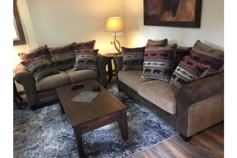Photo of Livingroom in Evergreen