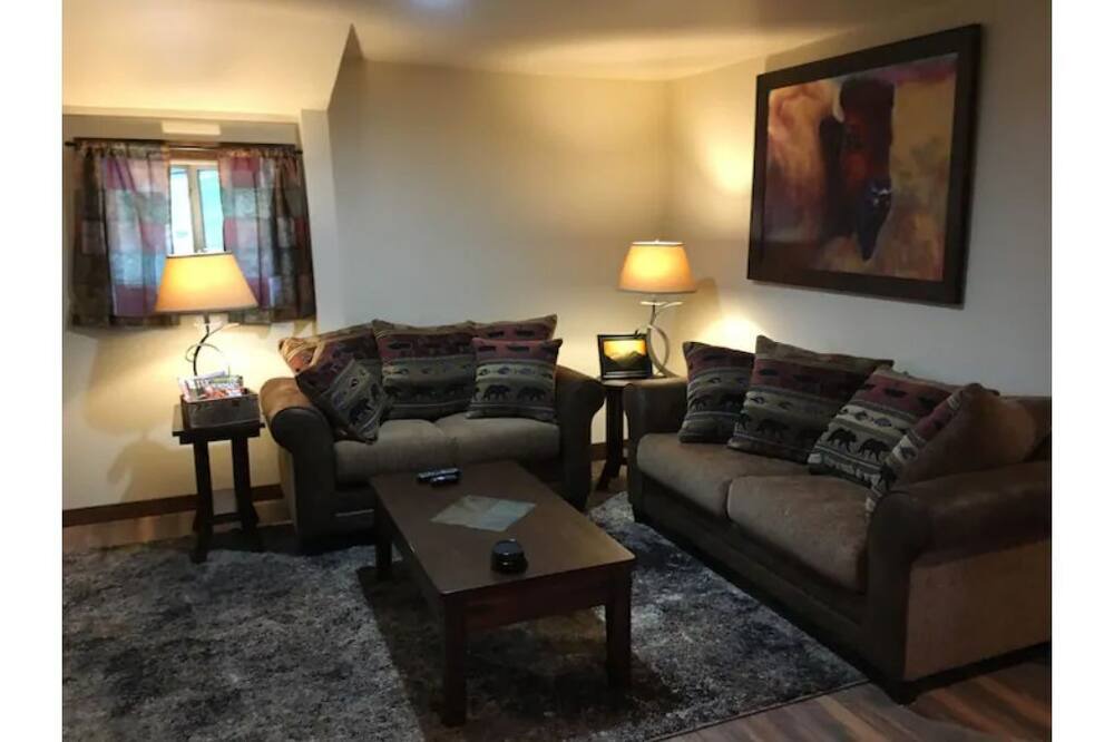Photo of Livingroom in Evergreen
