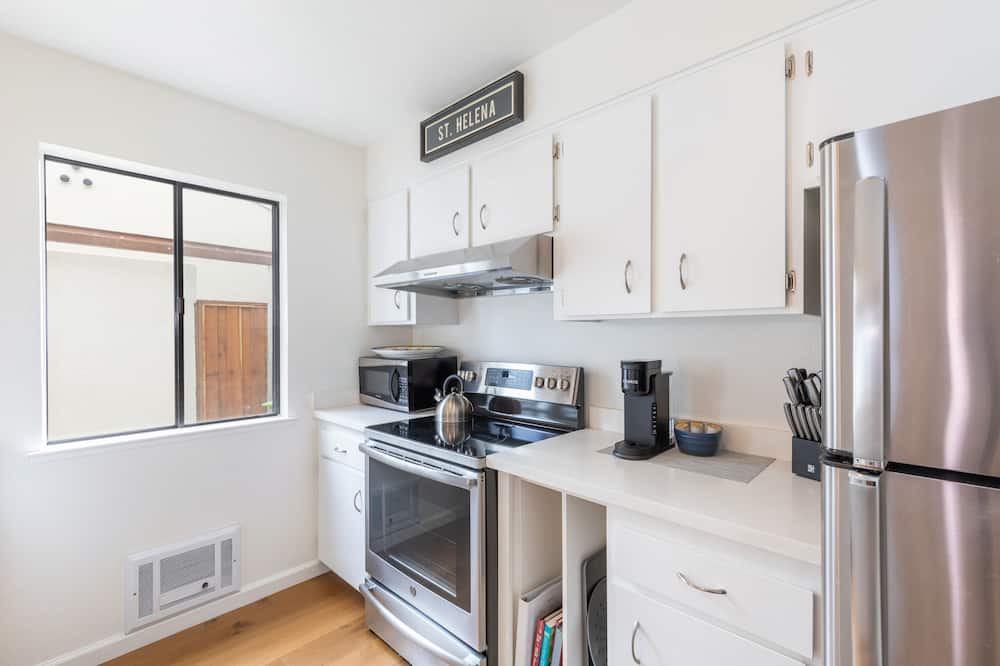 Photo of Kitchen in St. Helena