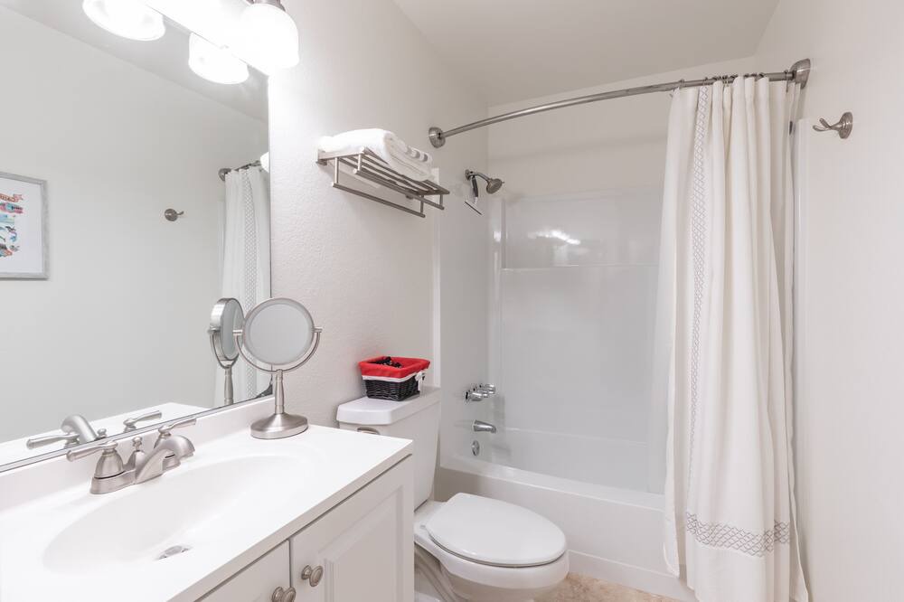 Photo of Bathroom in St. Helena