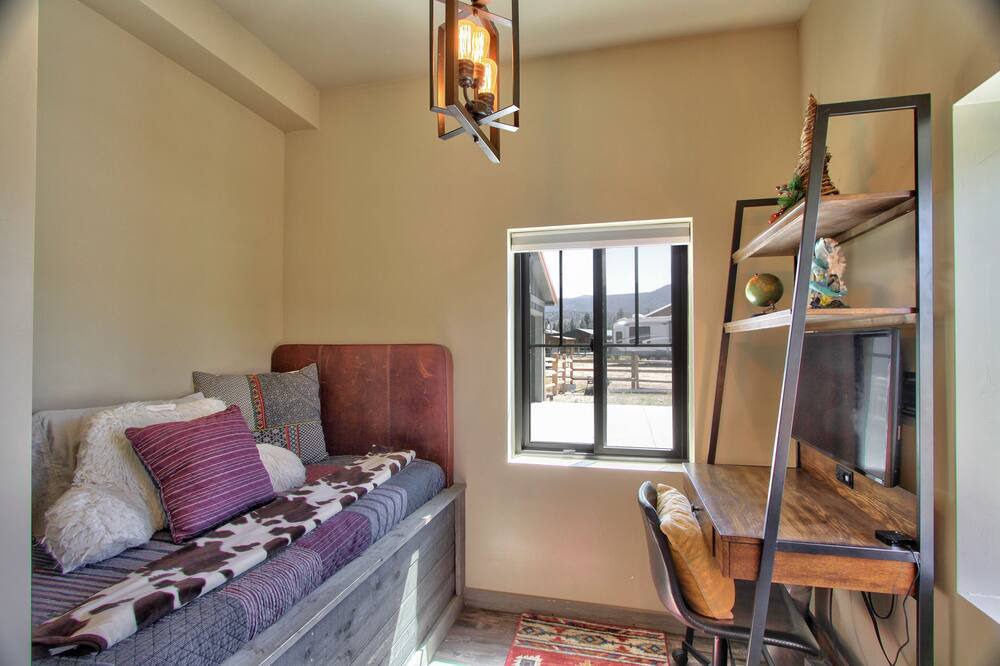 Photo of Bedroom in Big Bear
