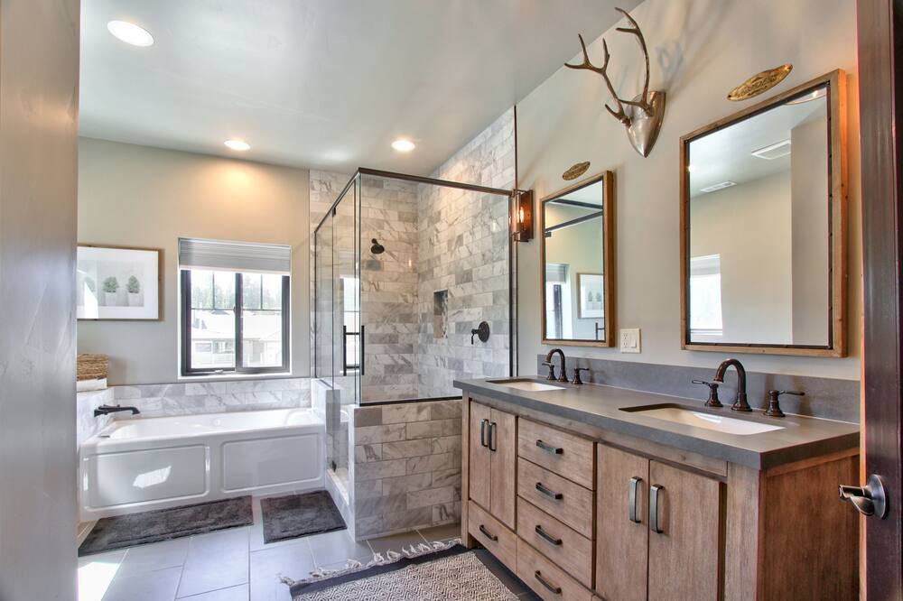 Photo of Bathroom in Big Bear