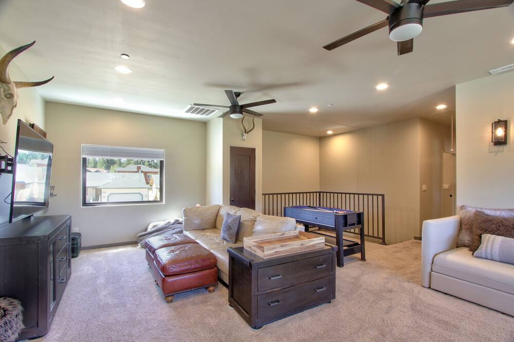 Photo of Livingroom in Big Bear