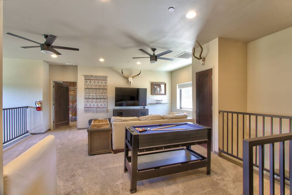 Photo of Livingroom in Big Bear