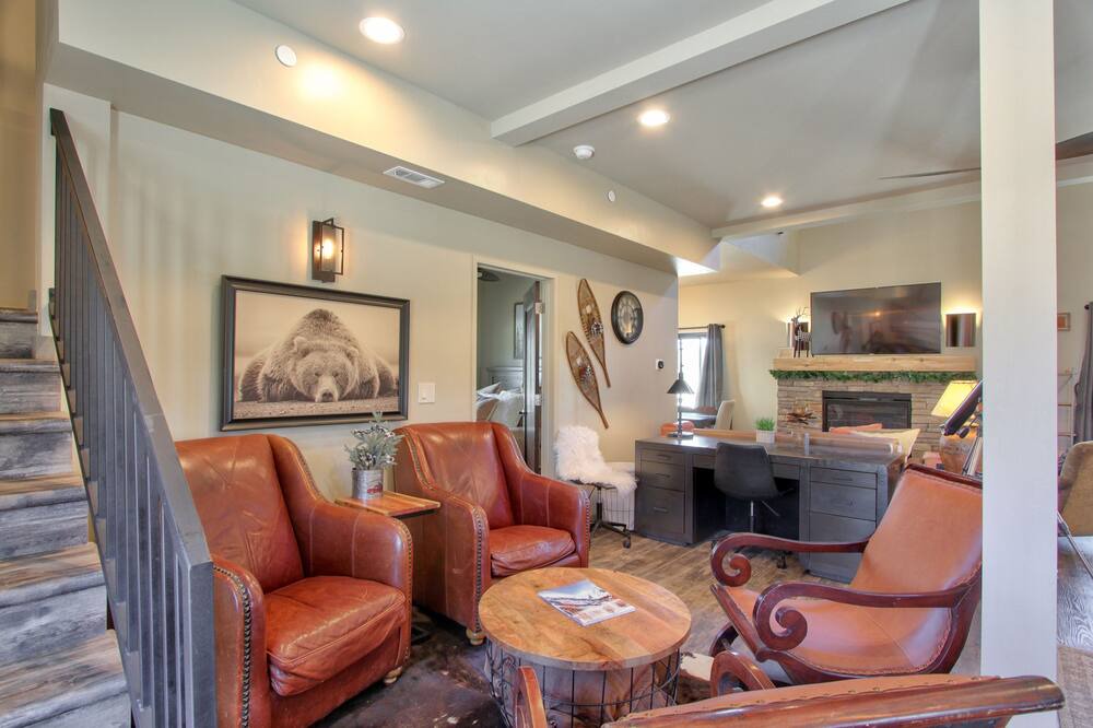 Photo of Livingroom in Big Bear