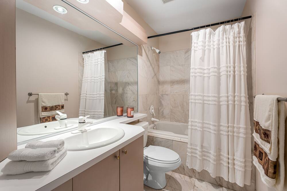 Photo of Bathroom in Blainville