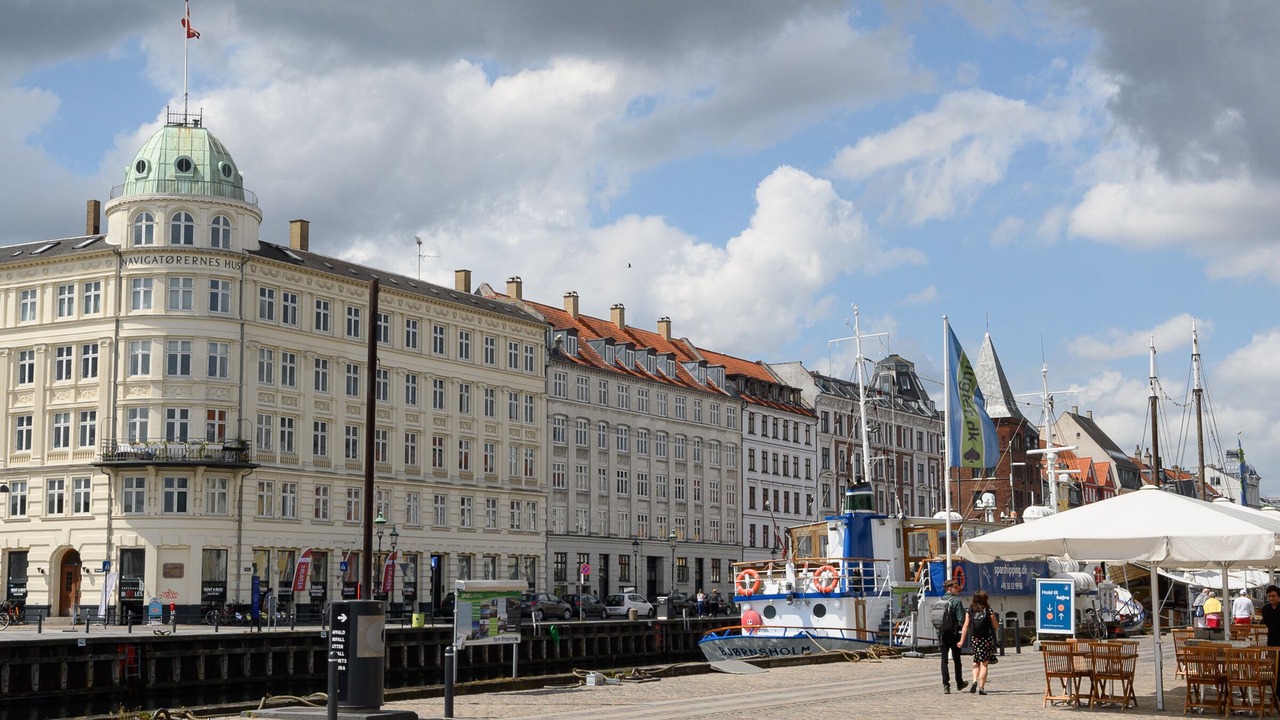 Photo of Outdoor in Nyhavn - Amalienborg