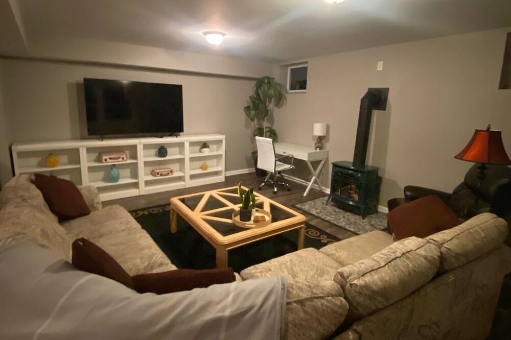 Photo of Livingroom in Skaneateles