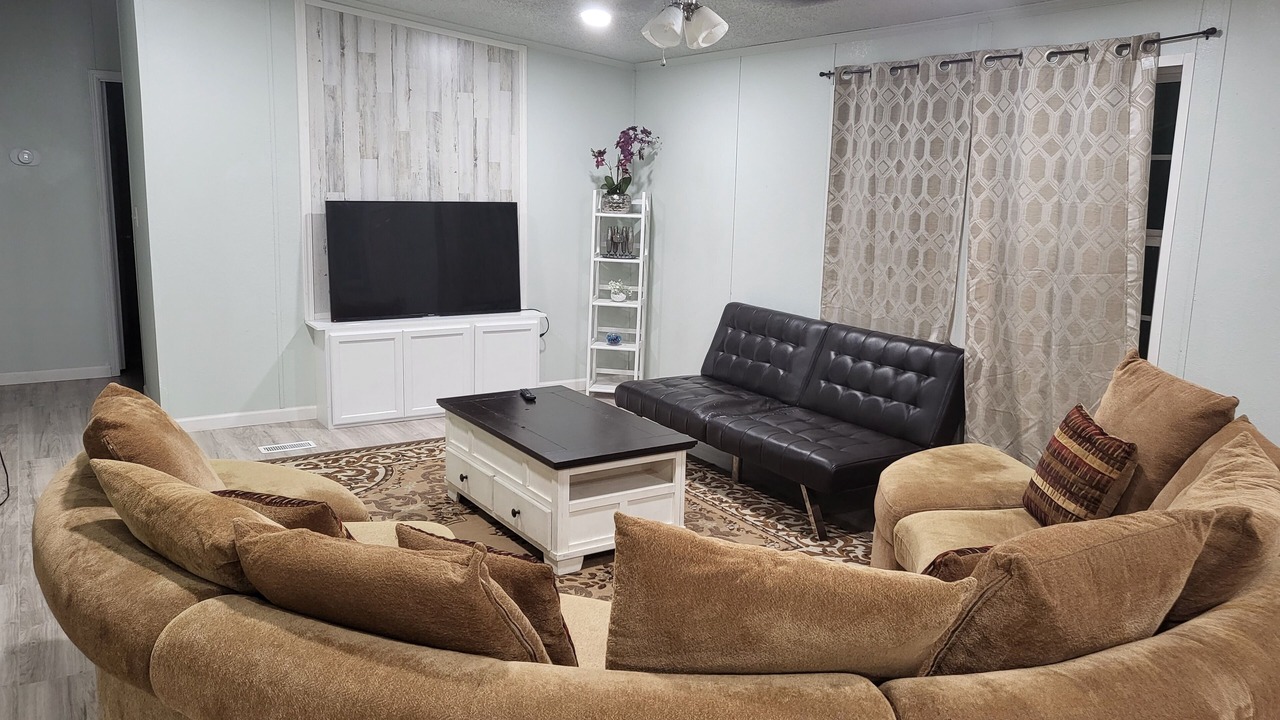 Photo of Livingroom in Greenville