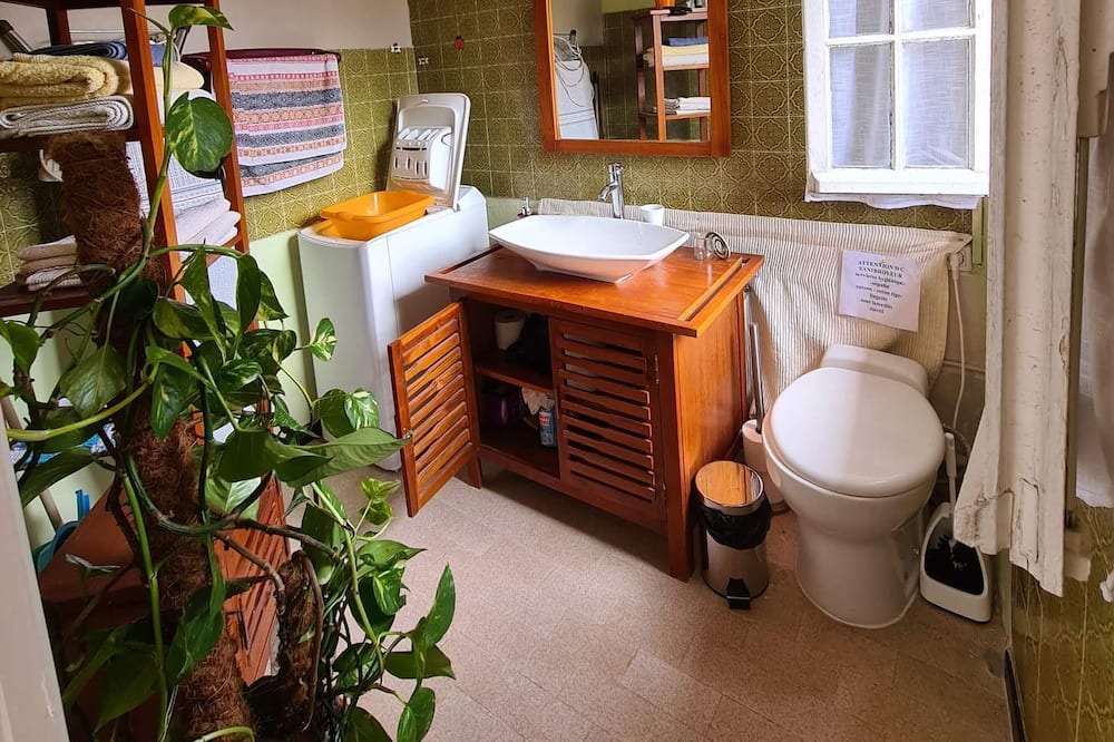 Photo of Bathroom in Fonties-d'Aude