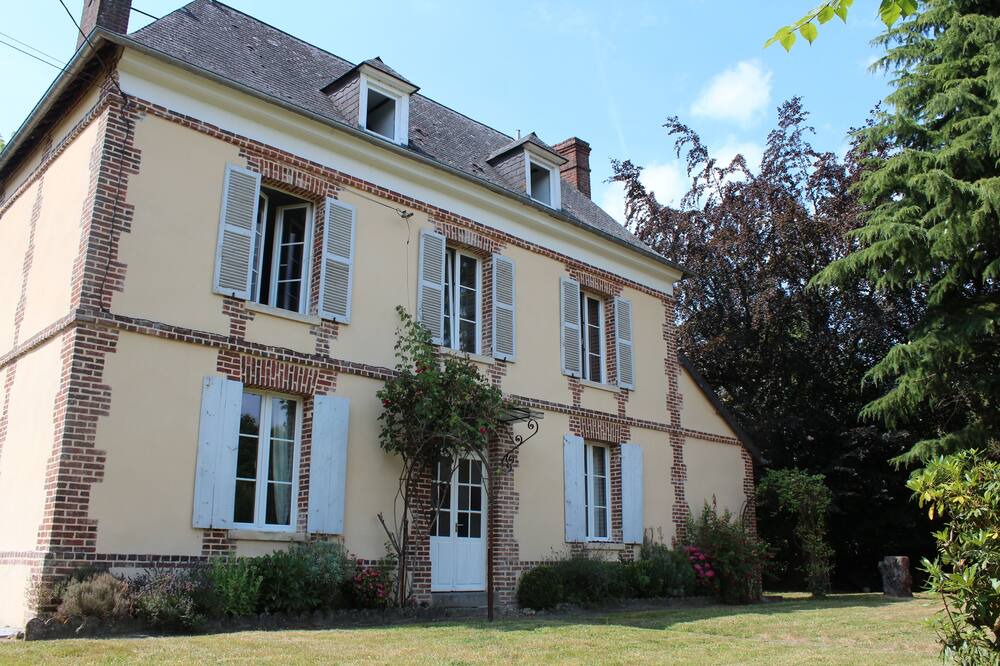 Photo of Outdoor in Ablon