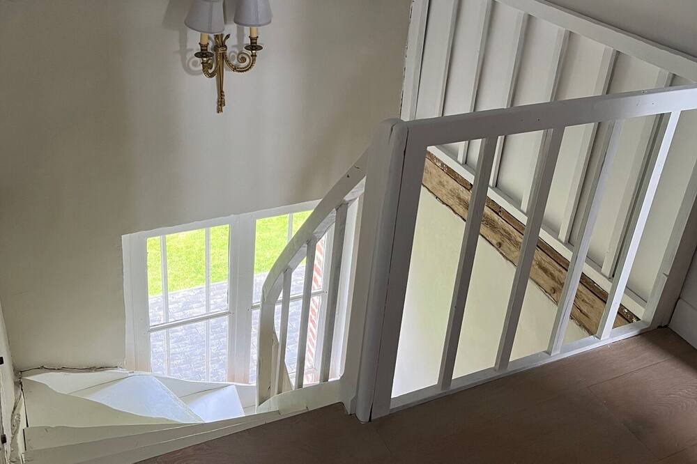 Photo of Bedroom in Ablon
