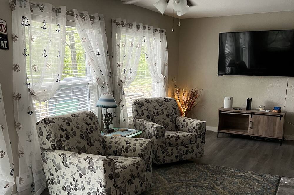 Photo of Livingroom in Osage Beach