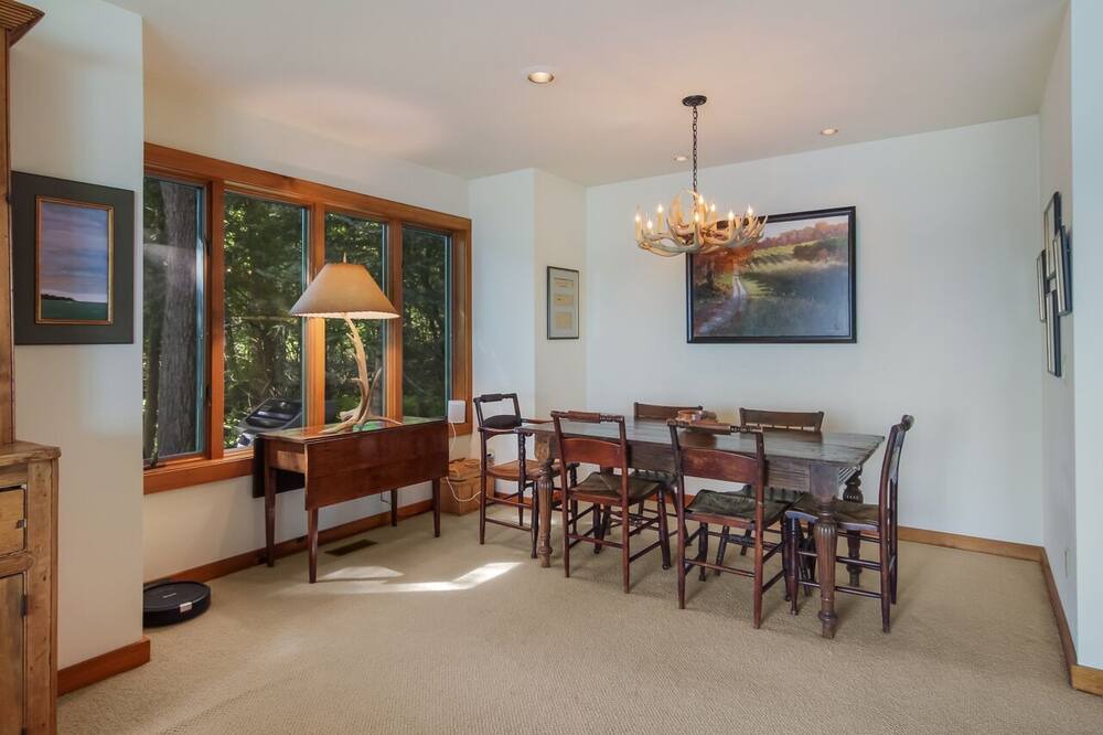 Photo of Bedroom in Leland
