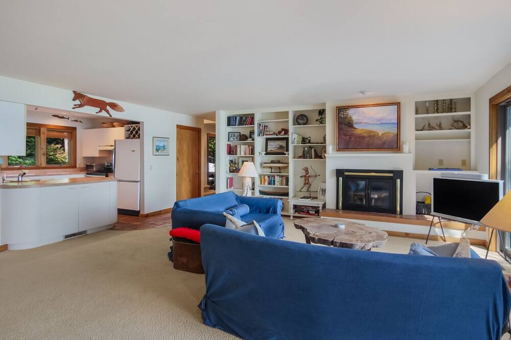 Photo of Bedroom in Leland
