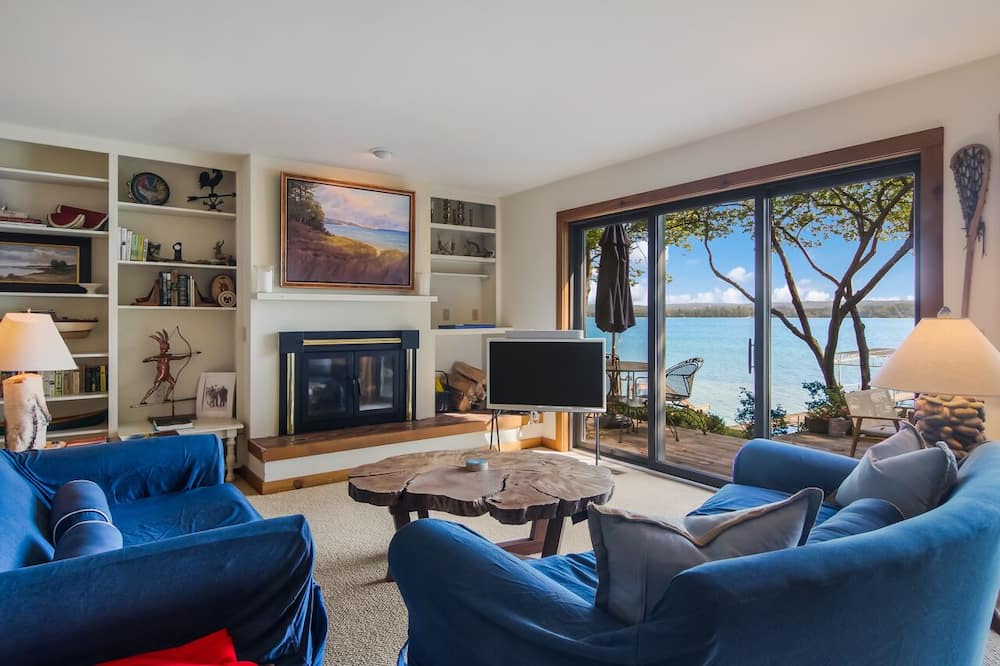 Photo of Bedroom in Leland