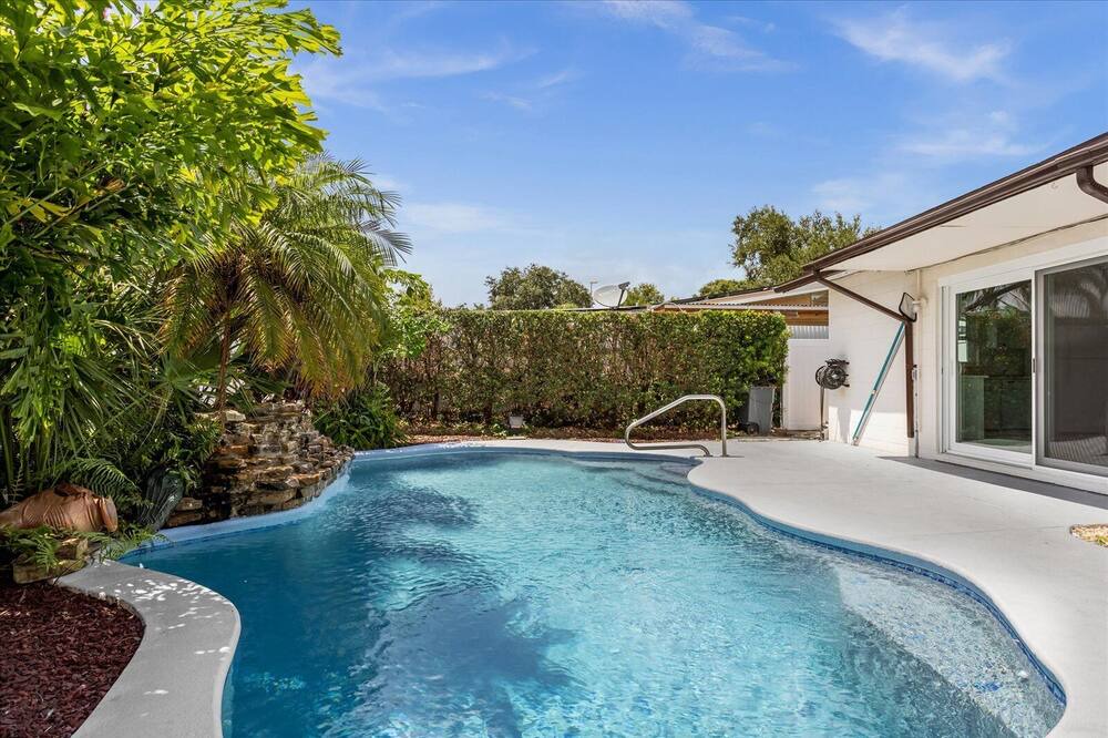 Photo of Outdoor in Sky Lake