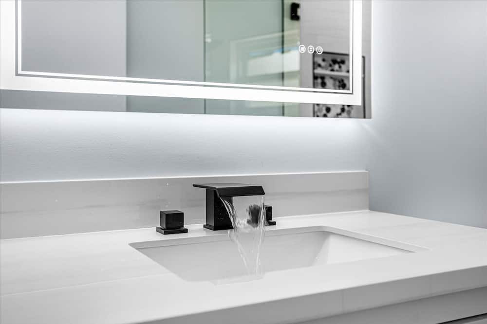 Photo of Bathroom in Sky Lake