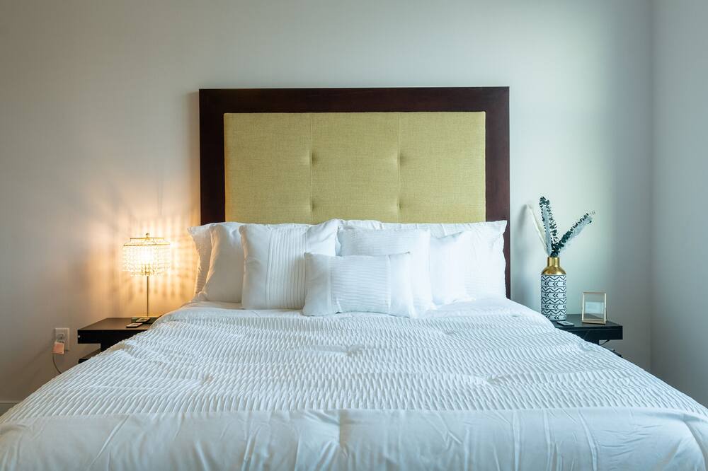 Photo of Bedroom in Downtown Baltimore