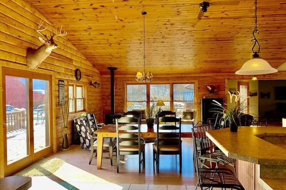 Photo of Kitchen in Lansing