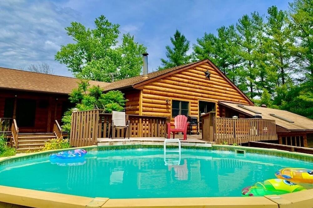 Photo of Outdoor in Lansing