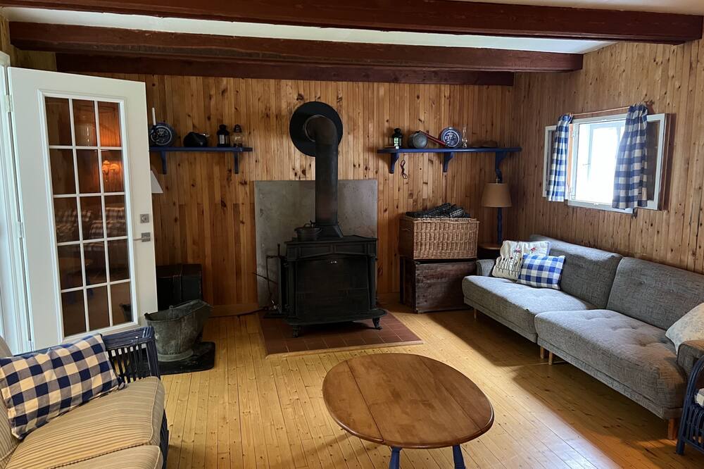 Photo of Livingroom in Fossambault-sur-le-Lac