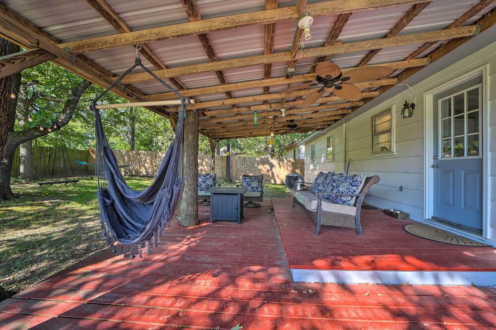 Photo of Patio Balcony in Canadian