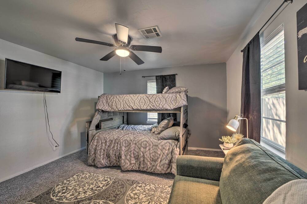 Photo of Bedroom in Canadian
