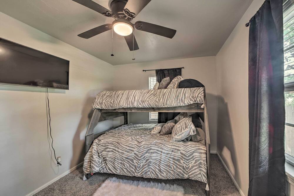 Photo of Bedroom in Canadian