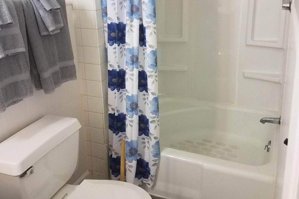 Photo of Bathroom in Ontario Center