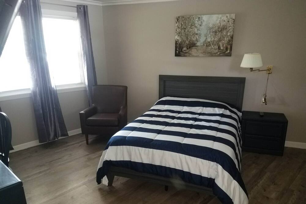 Photo of Bedroom in Ontario Center