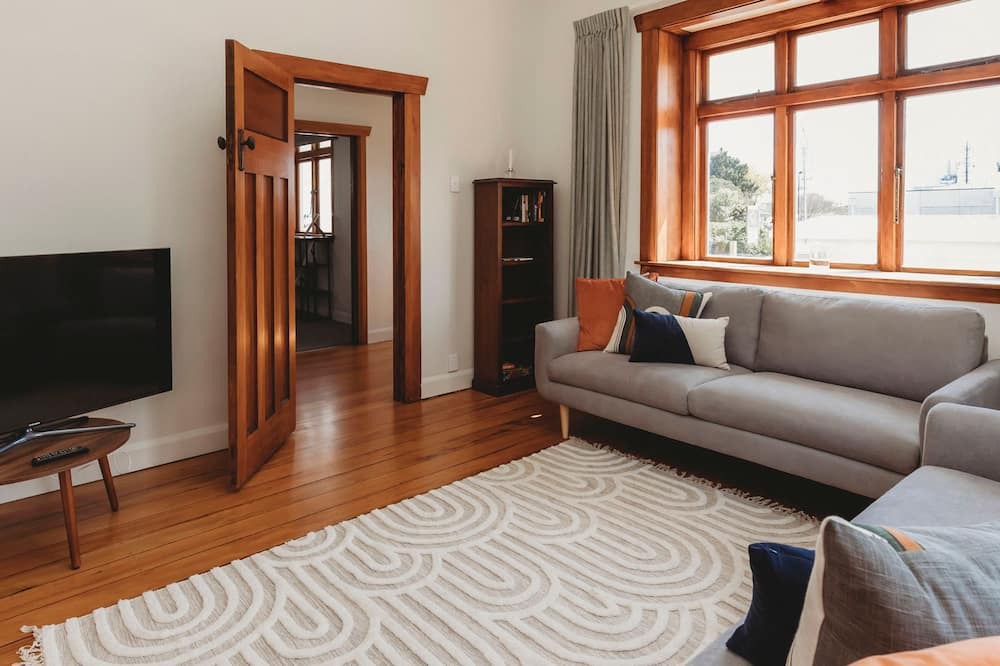 Photo of Livingroom in New Plymouth