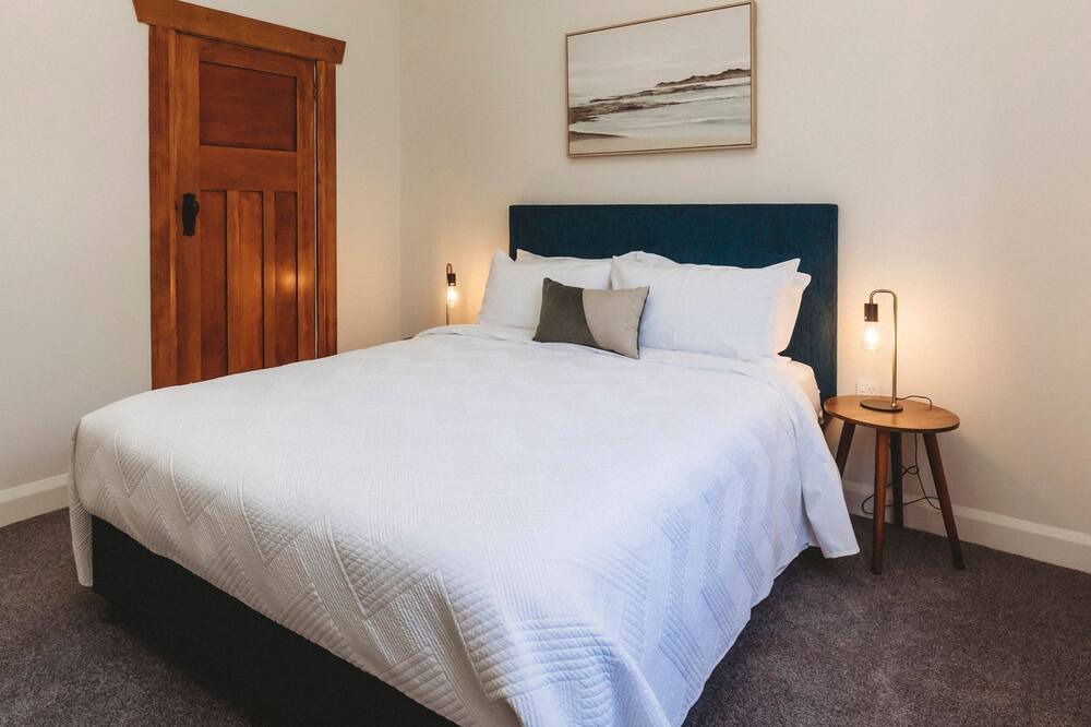 Photo of Bedroom in New Plymouth