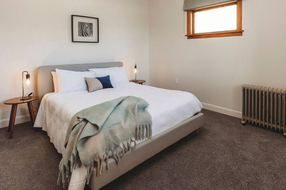 Photo of Bedroom in New Plymouth