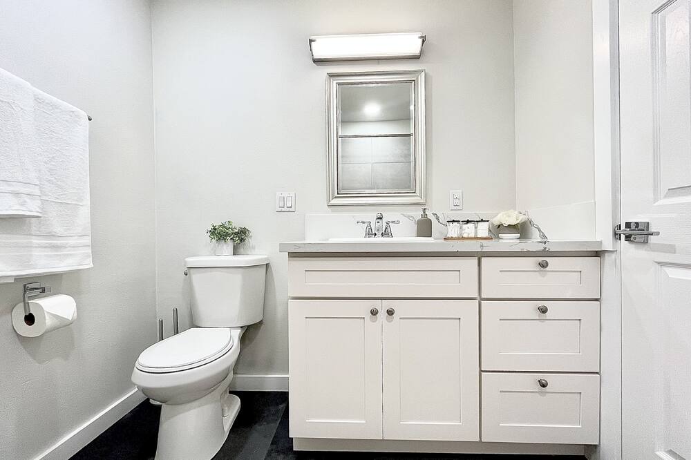 Photo of Bathroom in Five Corners