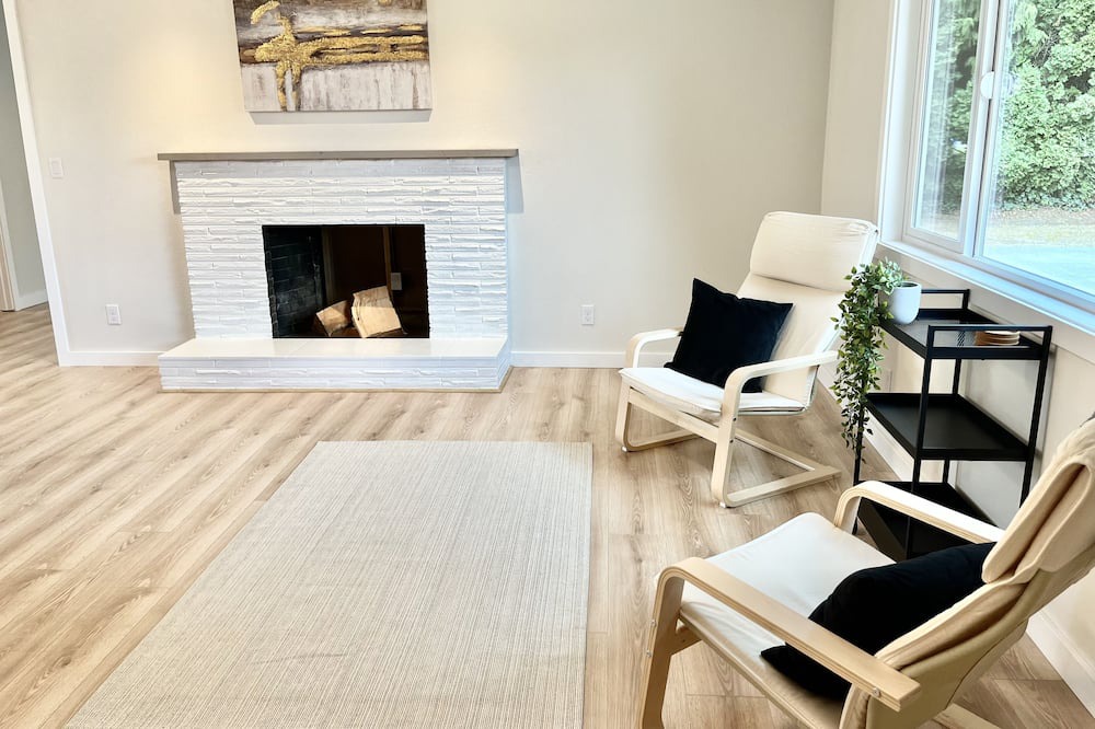 Photo of Others in Five Corners