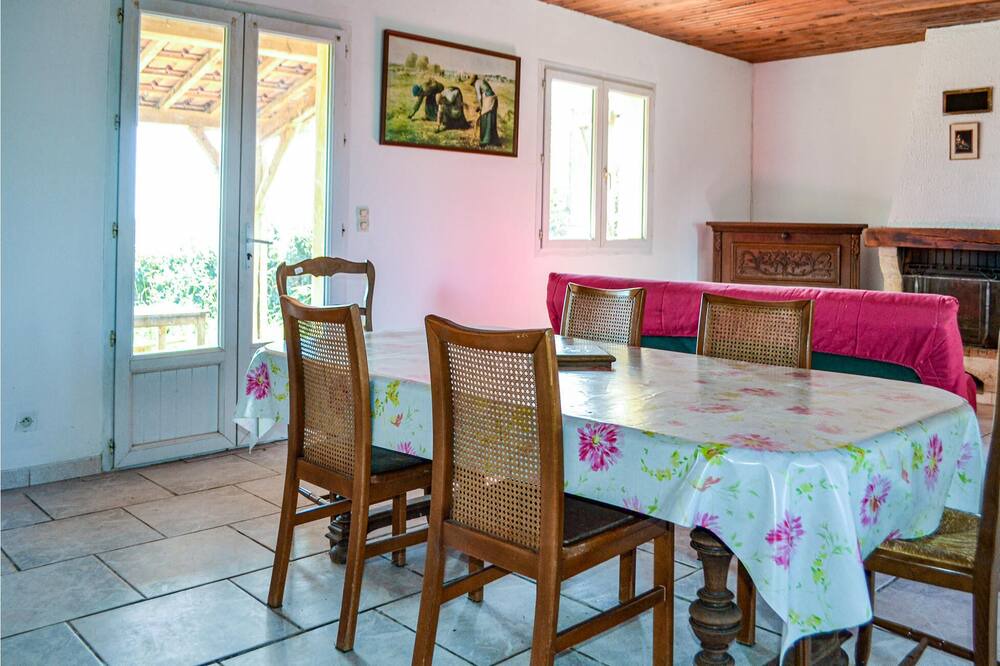 Photo of Bedroom in Gaujacq