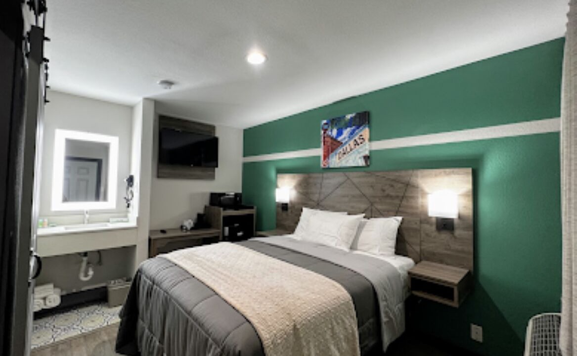 Photo of Bedroom in Oak Cliff